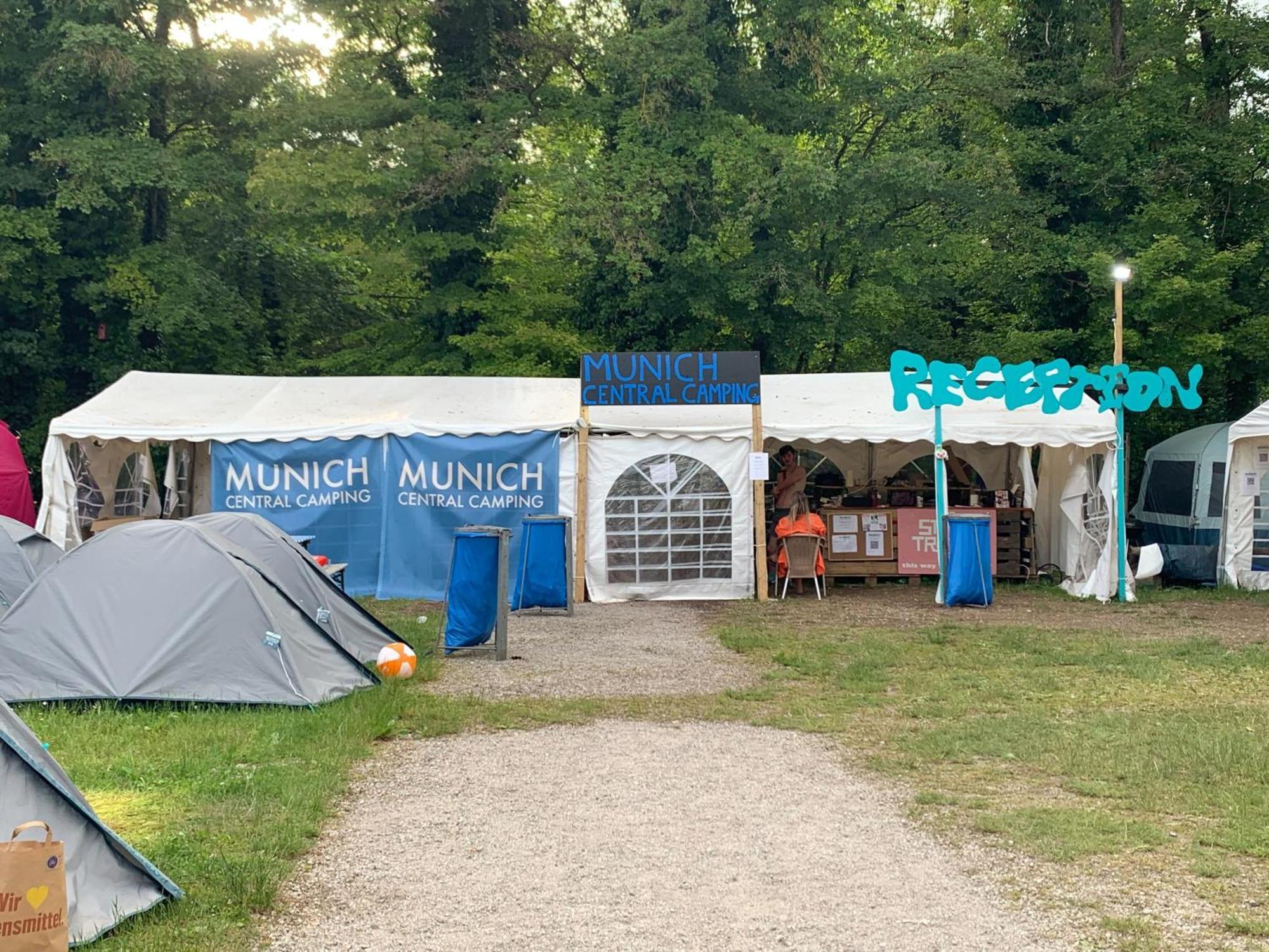 Oktoberfest On A Budget Monachium Zewnętrze zdjęcie